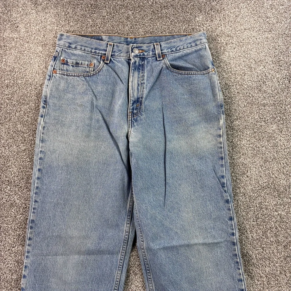 Vintage Levi's 550 Jeans Mens 34x34 Blue Denim Relaxed Light Wash Regular 90s